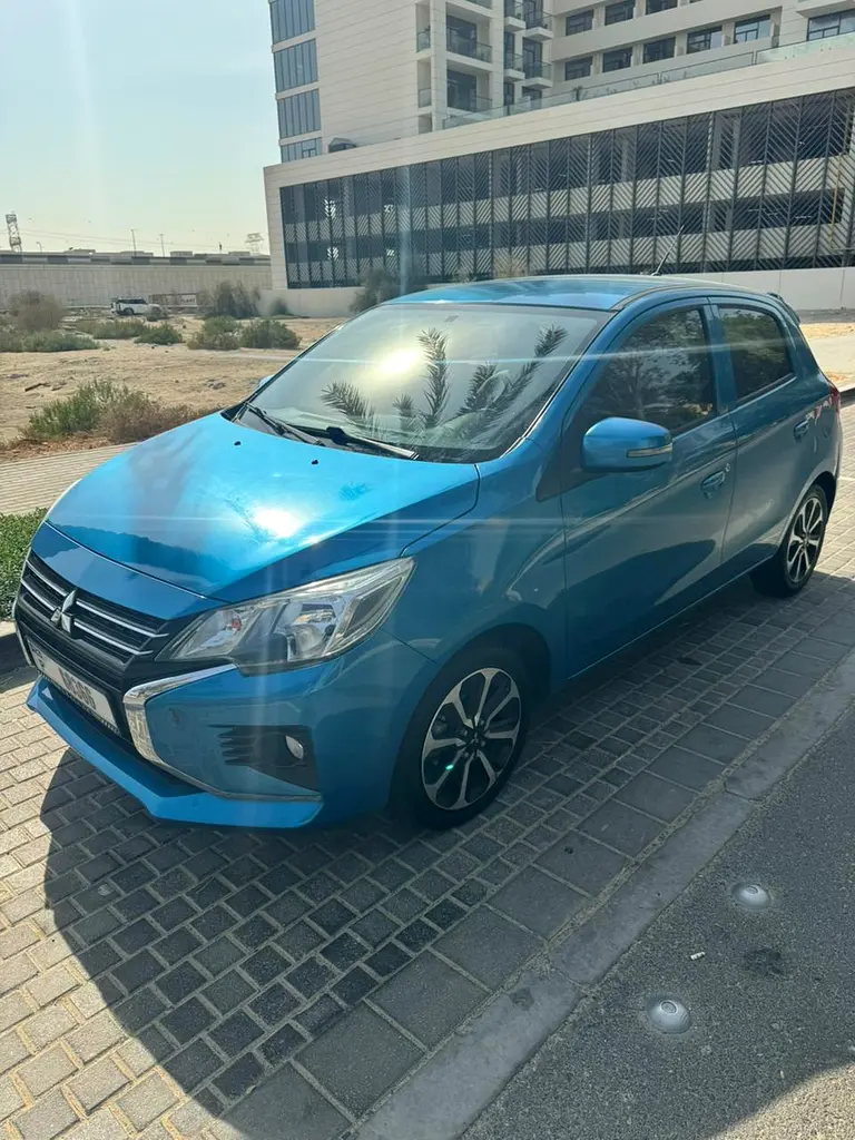 Mitsubishi Mirage 2021 — photo 1 of 8