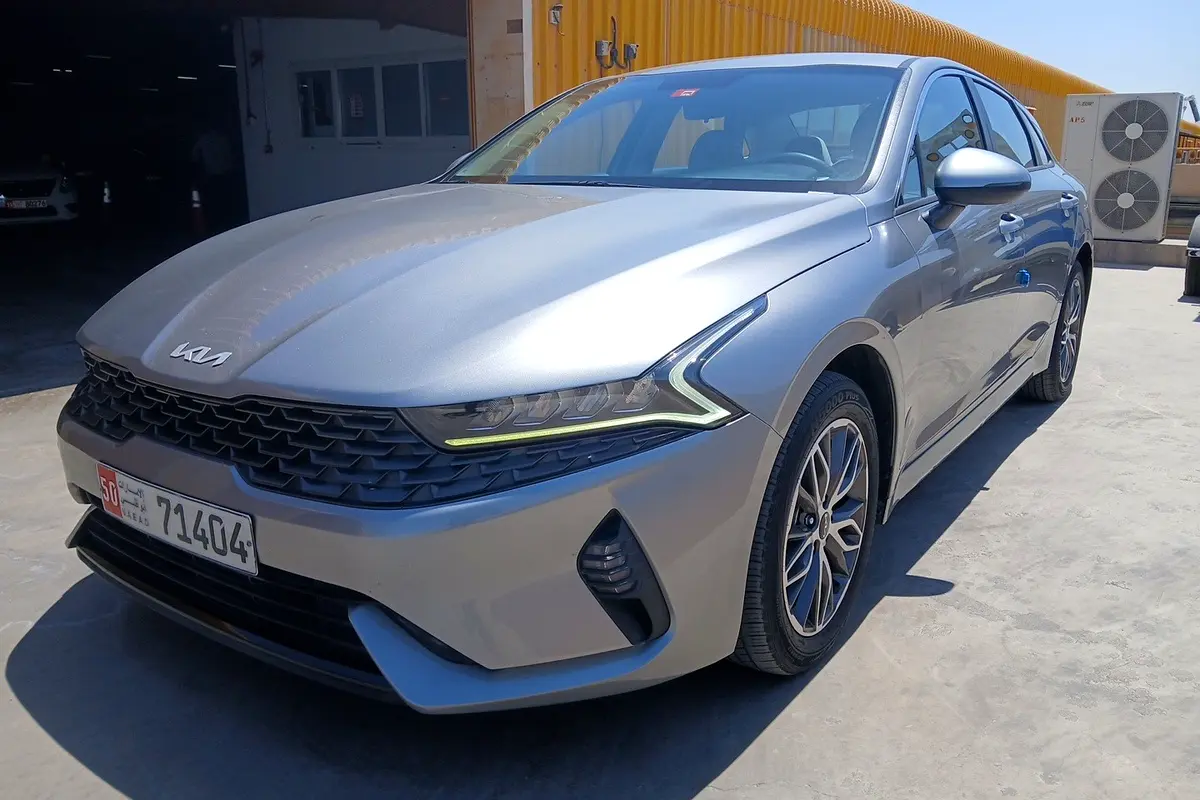 Kia K5 2022 — photo 1 of 3