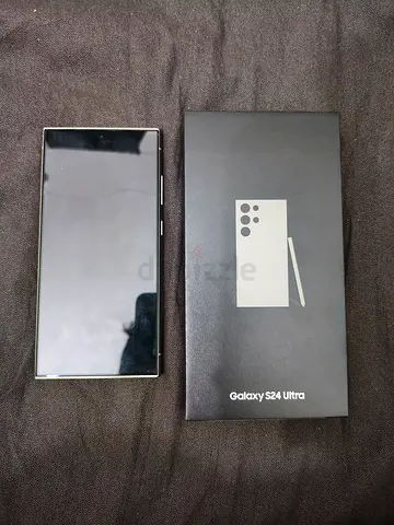 Samsung Galaxy S24 Ultra - Good Condition with Original Box