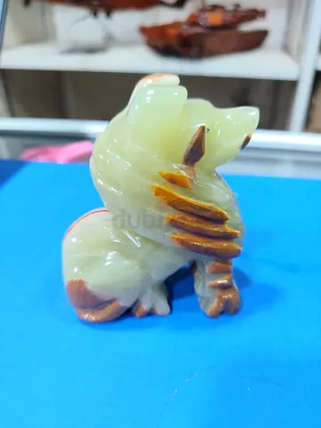 Hand-carved Green and Brown Marble Stone Lion Figurine 8cm
