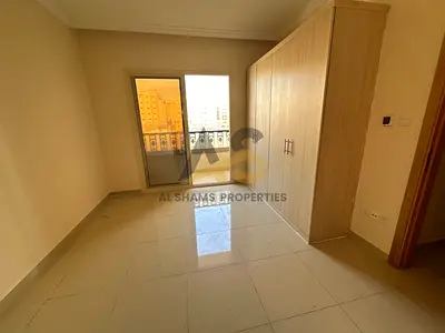 13 month contract | Huge 3BR Apartment with laundry room close to University City