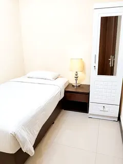 Best Summer Offer | Partitions for ladies and couple only | Very Close to Metro