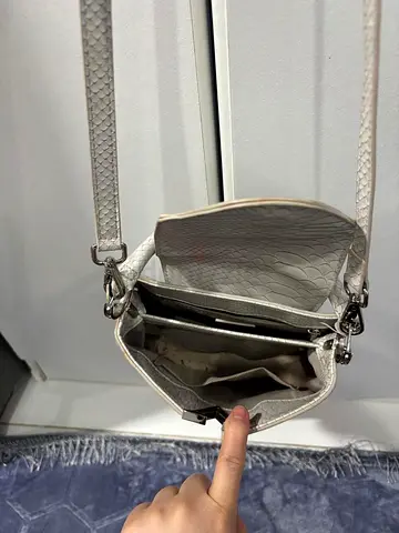 White snakeskin pattern crossbody handbag