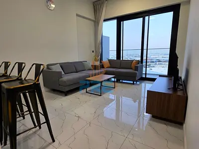 Modern One- Bedroom I Fully Furnished I Near Metro