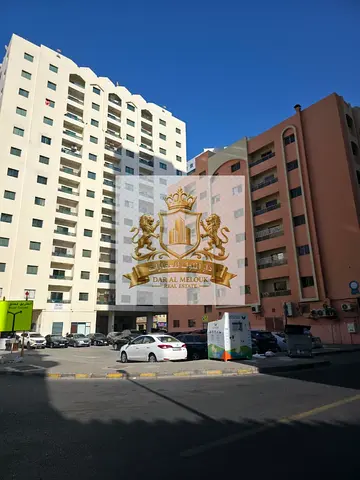 للبيع في الشارقه   منطقه القاسميه ( المحطه  )   قطعه ارض تجاري سكني مساحه ٧٣٠٠ قدم   موقع ممميز جدا زاريه علي شارعين