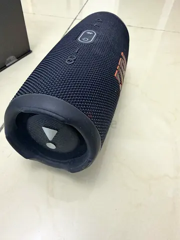 JBL Charge 5- Great condition