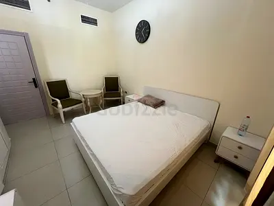 Mater Room Available For Rent
