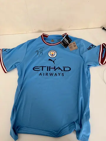 Pep guardiola signed kit man city (unframed) real