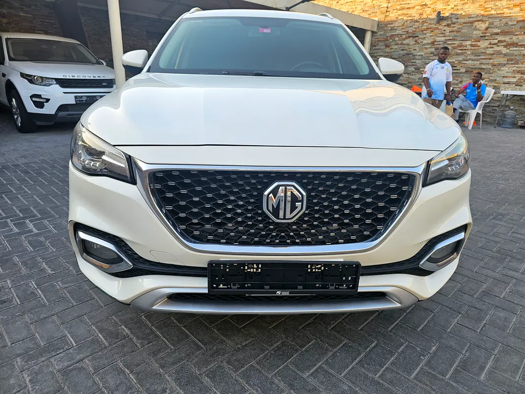 MG HS 2020 — photo 1 of 16