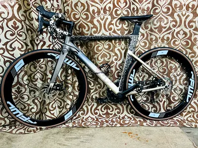 Road bike aero frame