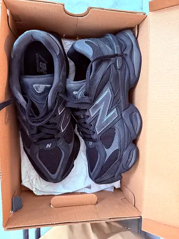 New Balance 9060