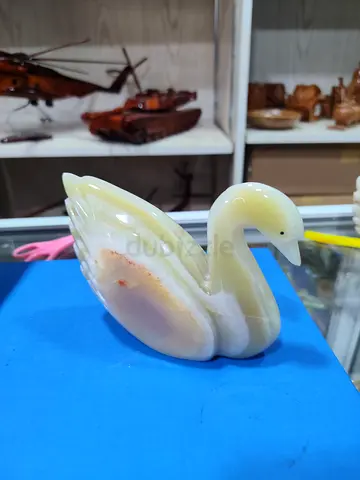 Hand-carved Onyx Swan Figurine — Decorative Collectible 14cm long