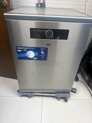 Beko Stainless Steel Built-in Dishwasher - Good Condition