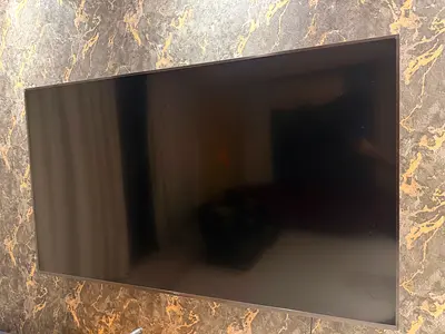 Flat screen LED TV - good condition, wall-mounted 85 inches