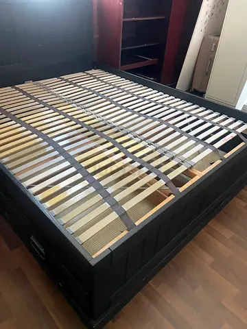 Ikea malm bed with drawers