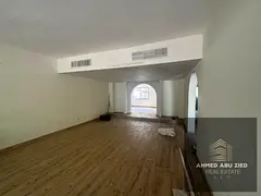 Luxury villa in Sharqan, Sharjah near the Corniche. 4 bedrooms, 2 halls, garden, 3 baths, large spac