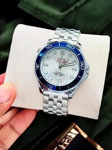 Omega Seamaster-style Automatic Mens Stainless Steel Watch with Blue Bezel