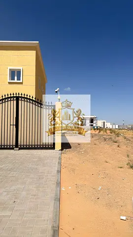 البيع من الشارقة / منطقة بساتين الزبير(دبدبه جنوب) قطعة ارض سكنية/ مساحة 5,136 قدم مميز جداً / على شارع 18 متر  تملك لجميع الجنسيات العربية تصريح : ا