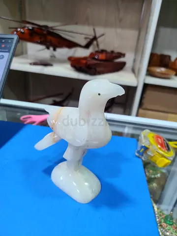 Hand-carved white Marble stone bird figurine - 13cm
