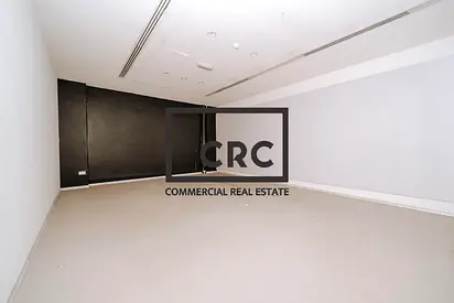 Internal Showroom | High Ceiling | Parking