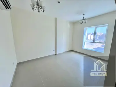 Brand New Building// With 2Wasroom Only Family Close To All Schools