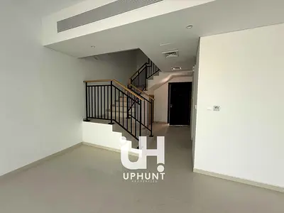 3-Bed Villa | Camelia Townhouse | Balcony & Open-Plan Layout