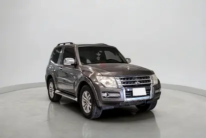 2015 Mitsubishi Pajero Gls 3.8L | GCC Specifications