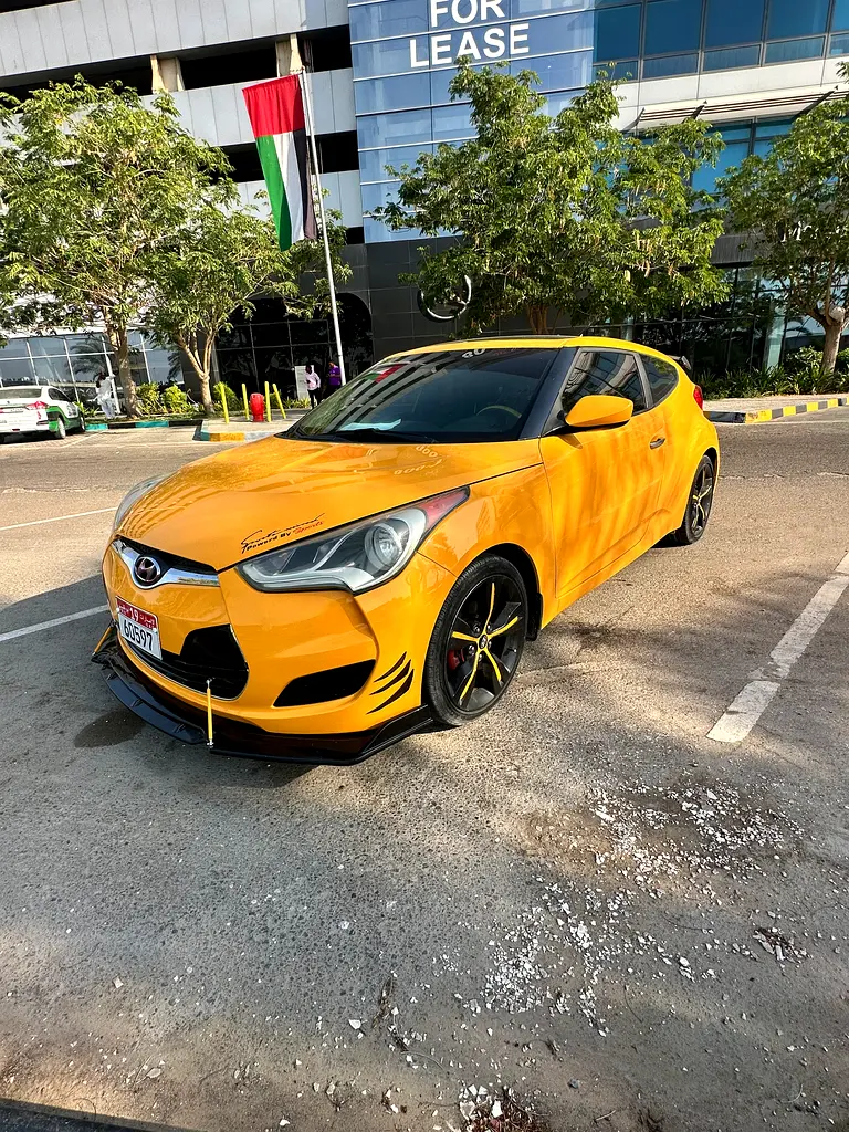 Hyundai Veloster 2015 — photo 1 of 13
