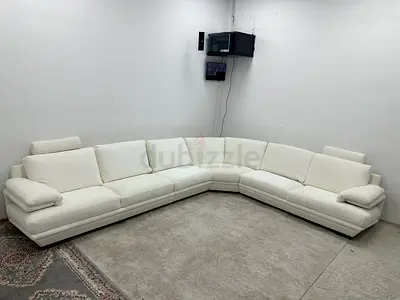 Like new condition Natuzzi sofa