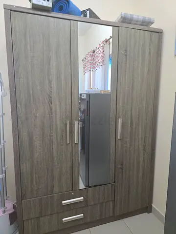Bed, Closet and Desk