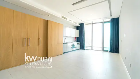 Spacious Studio | Mid Floor | Vacant
