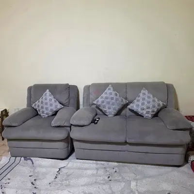 Grey 5seater sofa and single armchair set - good condition
