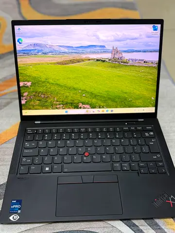 Lenovo ThinkPad X1 Carbon G11 i7 13th Generation 32GB RAM 1 TB SSD - Touch Screen - Under Warranty