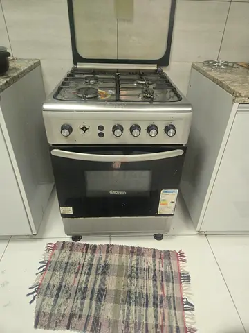 Used 4-Burner Gas Stove with Oven - Stainless Steel