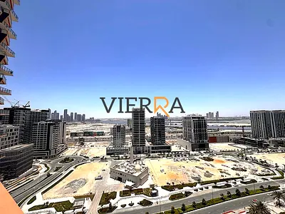 Vacant l High Floor l Creek View