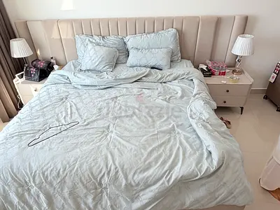 New Modern complete bedset with cubet