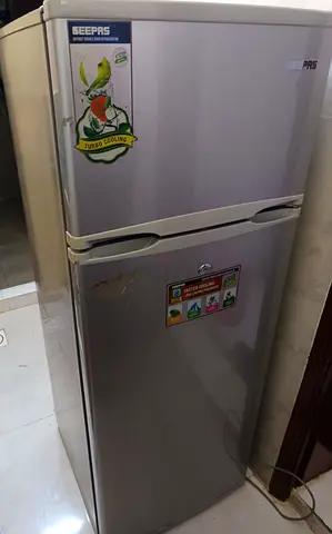 GEEPAS FRIDGE FOR SALE.. URENT