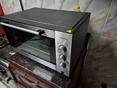 Used countertop oven - good working condition