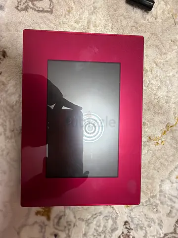 Digital Photo Frame - 7-inch (used)