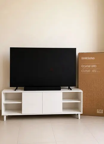 Samsung 65 Crystal UHD CU7100 (Like New) - 4K Smart TV