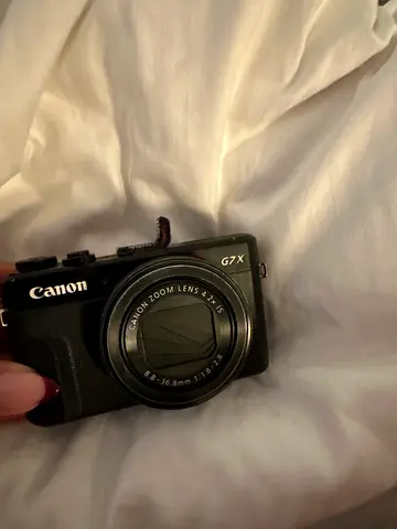 Canon G7x Mark II
