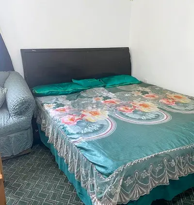 King size bed for sale