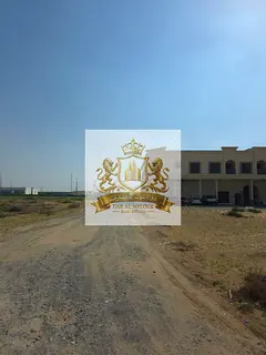 lilbaye fi alshaariqat - mintiqat alhawshi ('iimamiat waqaribat min alnuwf) 🏢 'ard tijariun sakan
