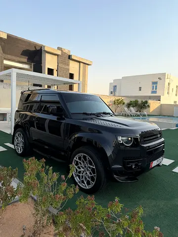 Land Rover Defender 90 First Edition 2022 - 007 Edition  P 400