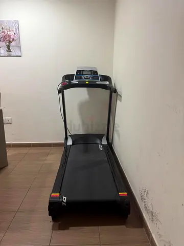 Used home treadmill in good working condition