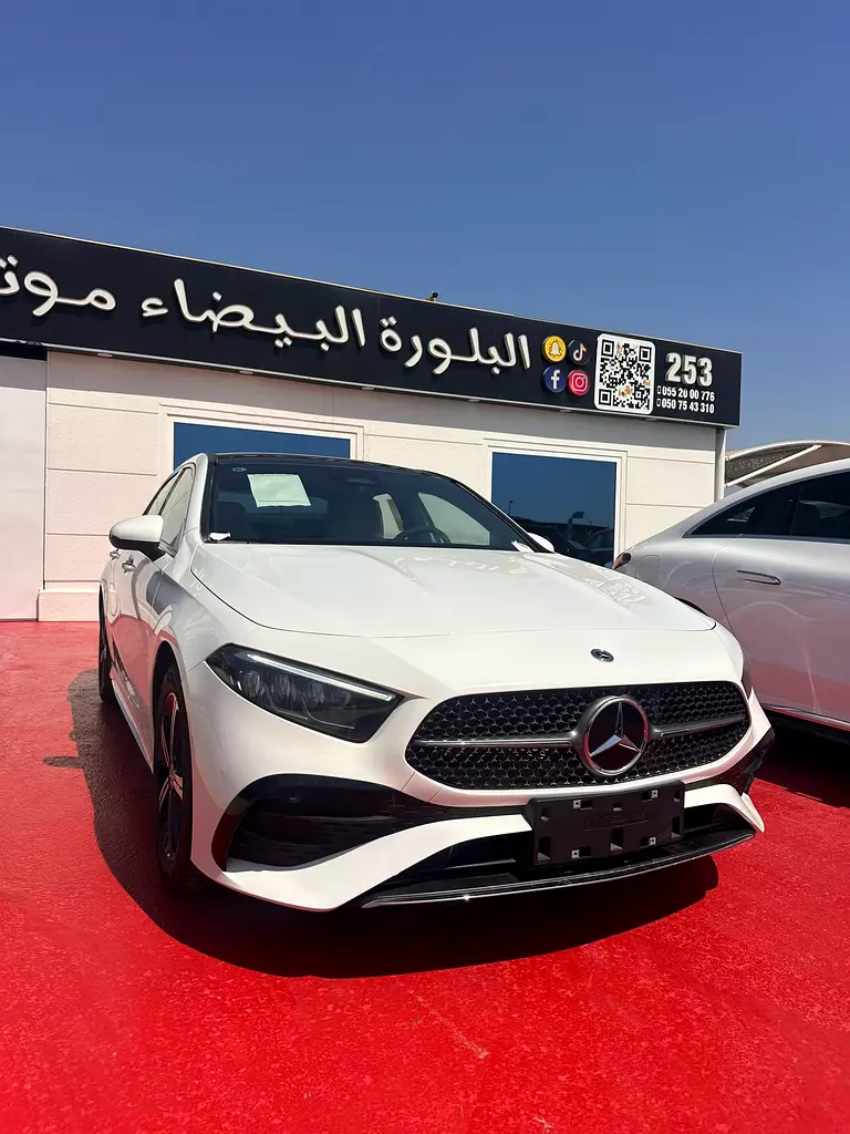Mercedes-Benz A-Class 2025 — photo 1 of 11