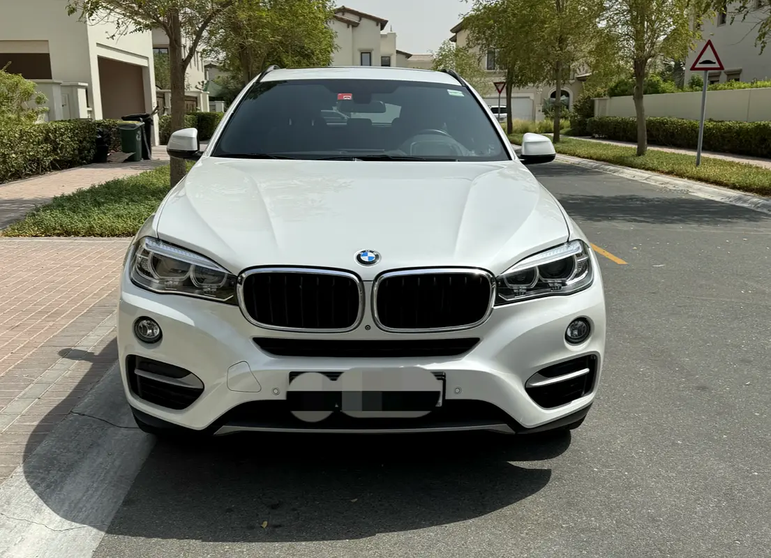 BMW X6 2015 — photo 1 of 2