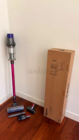 Dyson V8 Cordless Stick Vacuum with Accessories (Used, Good Condition)