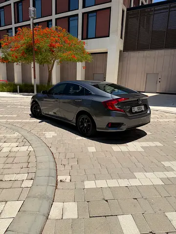 صورة 6 لـ 2020 Honda CIVIC