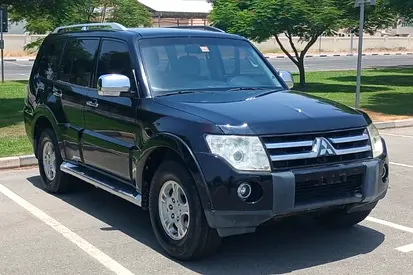 Mitsubishi Pajero GLS - Excellent Condition - GCC Specs